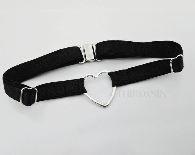 ADORE | Choker with Heart Pendant, Adjustable Collar Necklace, Satin Jewellery with Magnetic Clasp, Plus Size Inclusive