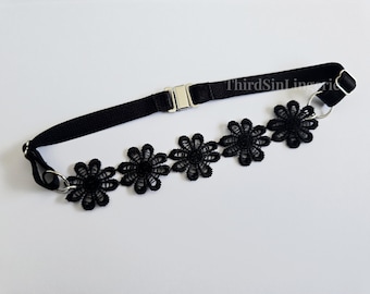 DAISY Floral Choker | Adjustable Statement Necklace with Delicate Lace Flowers