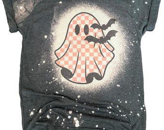 Koszulka z nadrukiem „Checkerered Ghost + Bats Dark Version Halloween Bleached”