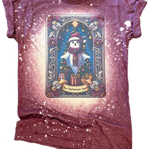 Weihnachtsgeist-Tarotkarte, gebleichtes T-Shirt