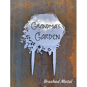 Custom Metal Garden Stake: Personalized Floral Garden Sign