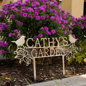 Custom Metal Garden Stakes Custom Garden Sign Mother's Day Gift Gift For Mom Gift For Grandma image 3