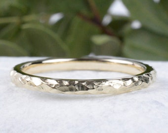 8kt yellow gold ring | 2mm wide | Yellow gold, white gold, rose gold