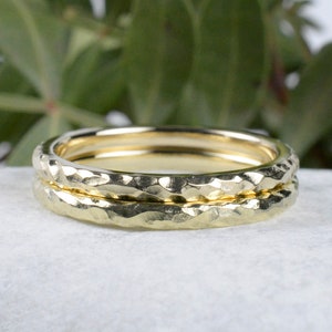 Anillos de boda/anillos de boda hechos de 8 kt. oro amarillo con estructura 2 mm de ancho Los anillos de socios fallaron imagen 4