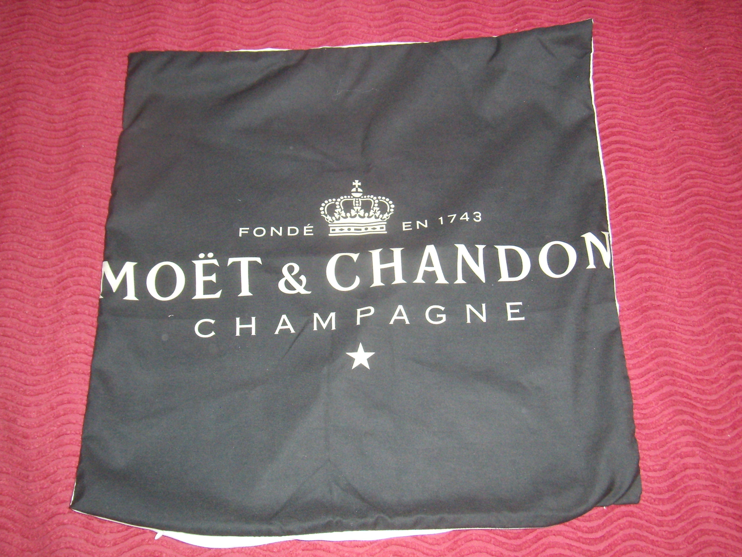 Moët et Chandon, Housse de Coussin, Coussin Noir Blanc, Décoration, Champagne, Vintage Français,