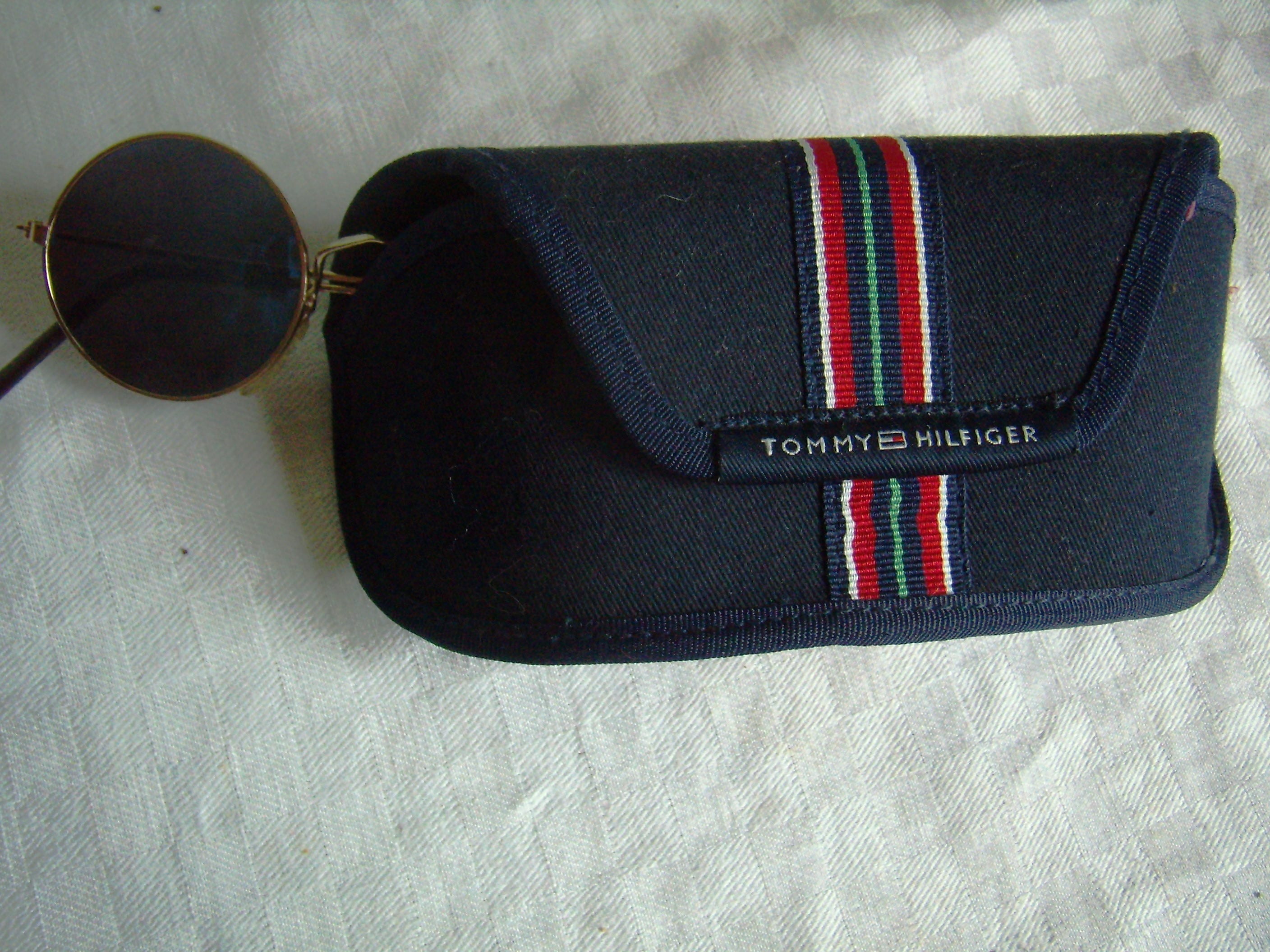 utålmodig sang Pil Vintage Tommy Hilfiger Eyeglass Case Navy Blue Coated Fabric - Etsy