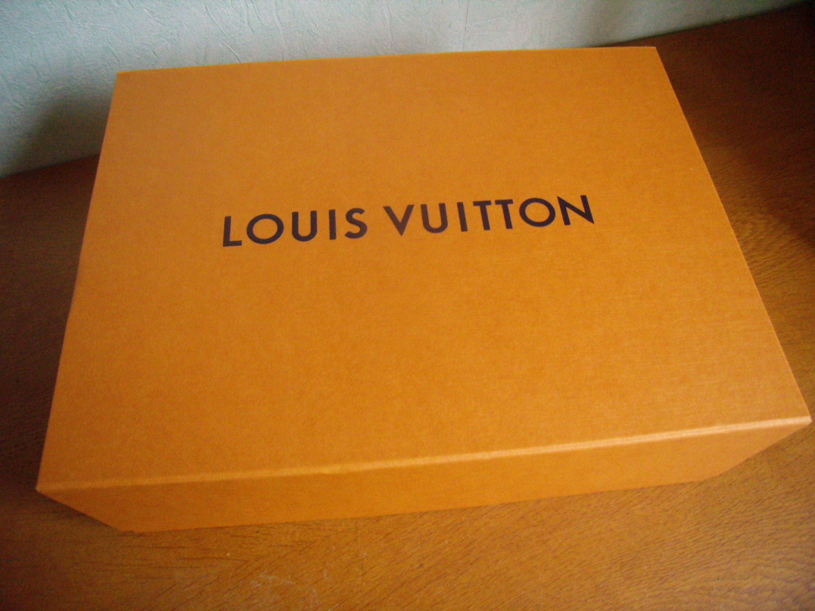 Does anyone know the name of the box a Louis Vuitton product comes in? :  r/PackagingDesign