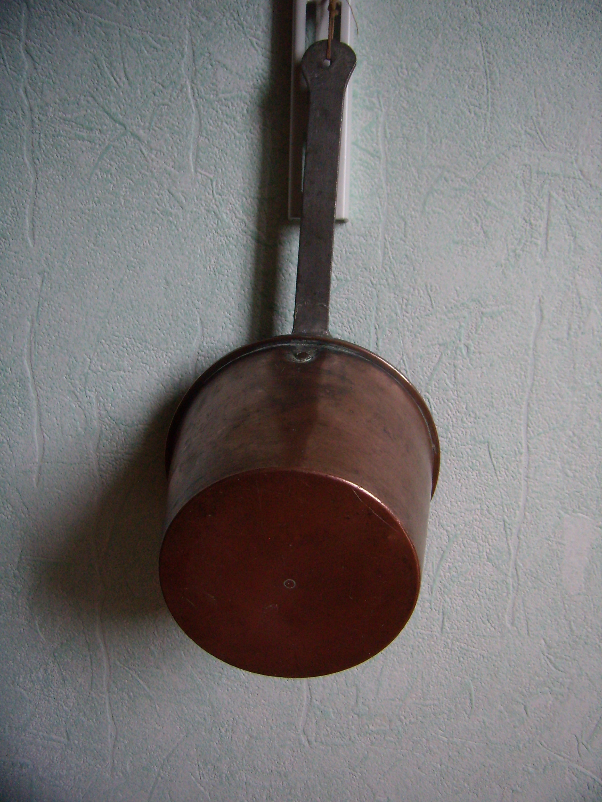 Vieille Petite Casserole en Cuivre, Vintage Français, Poignée Fer,