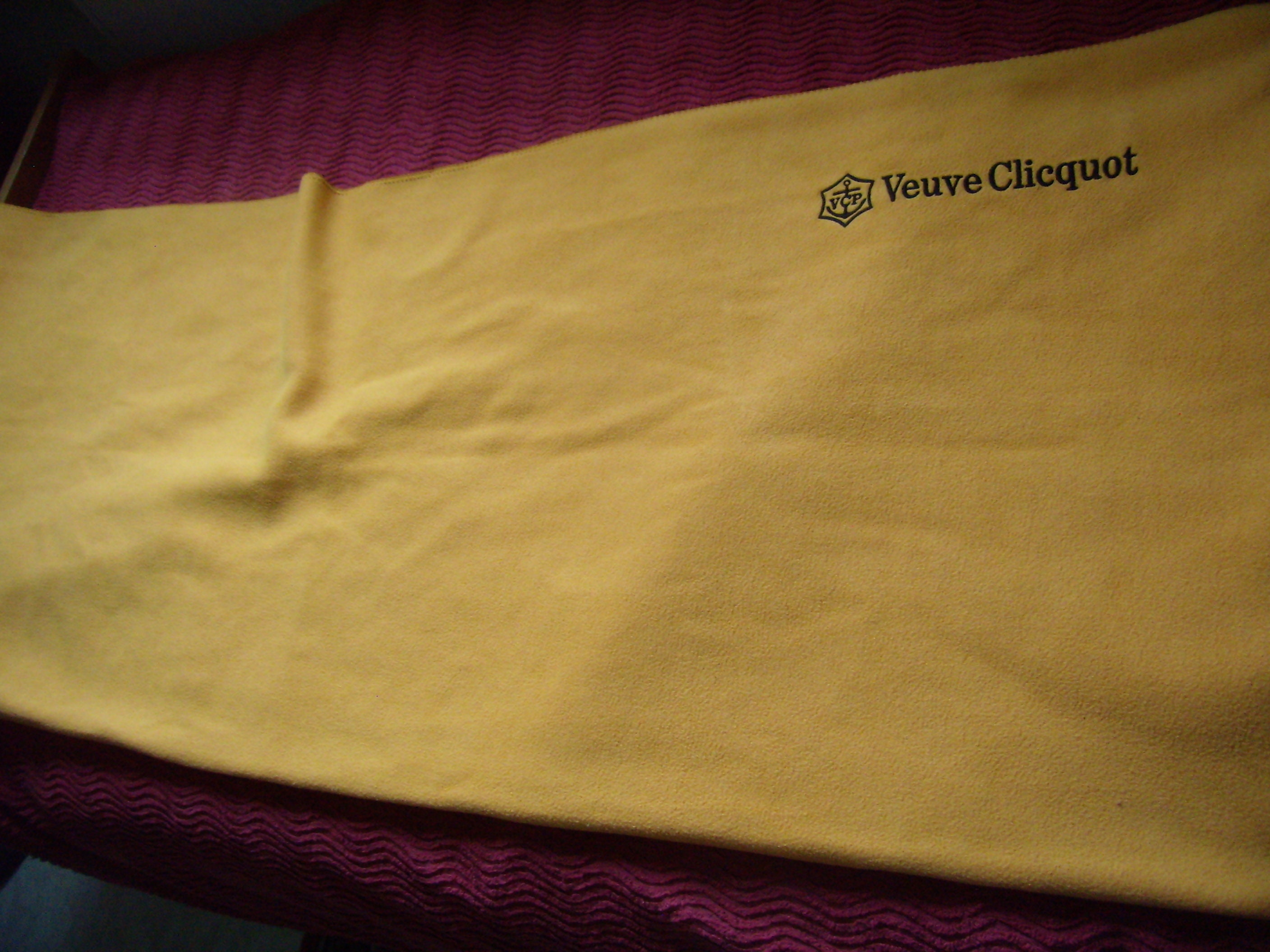 Rare Plaid Champagne Veuve Clicquot, French Vintage, Cliquot, Couverture Orange, Collection Barware 