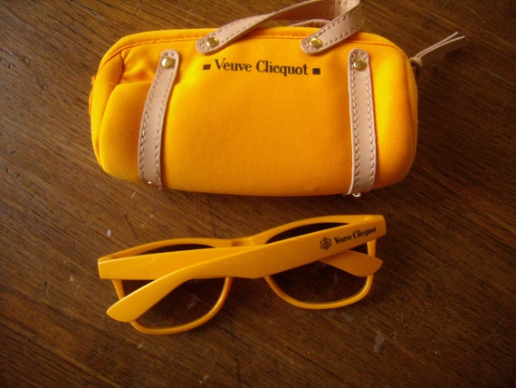 Louis-Vuitton-Monogram-etui-a-lunettes-lavel-Glasses-Case-M62970 –  dct-ep_vintage luxury Store