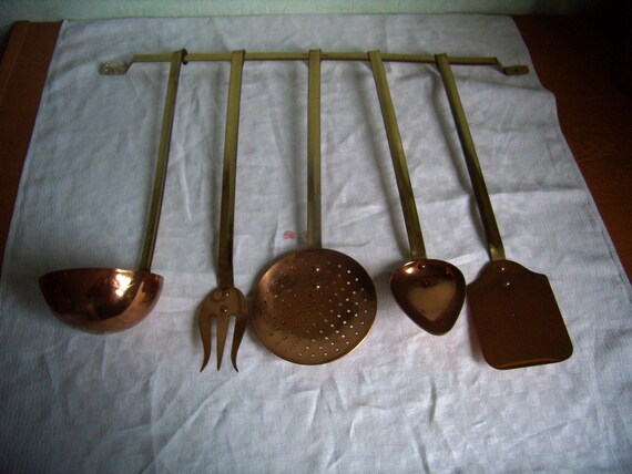 Ensemble De Cinq Ustensiles En Cuivre Cuisine Décorative