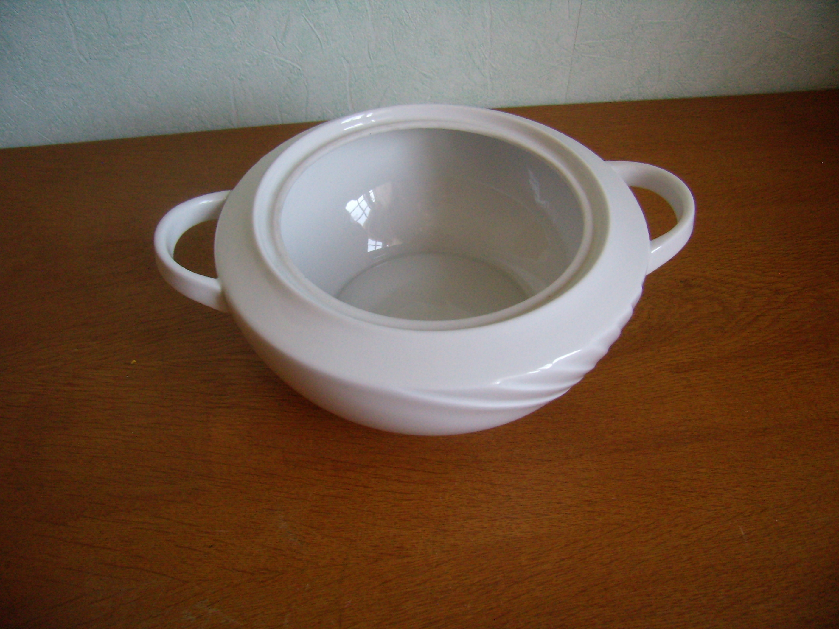 Soupière/Légumier, Porcelaine Bavaria Ancienne , Winterling Röslau, Pot Faience Blanche Décor Plissé