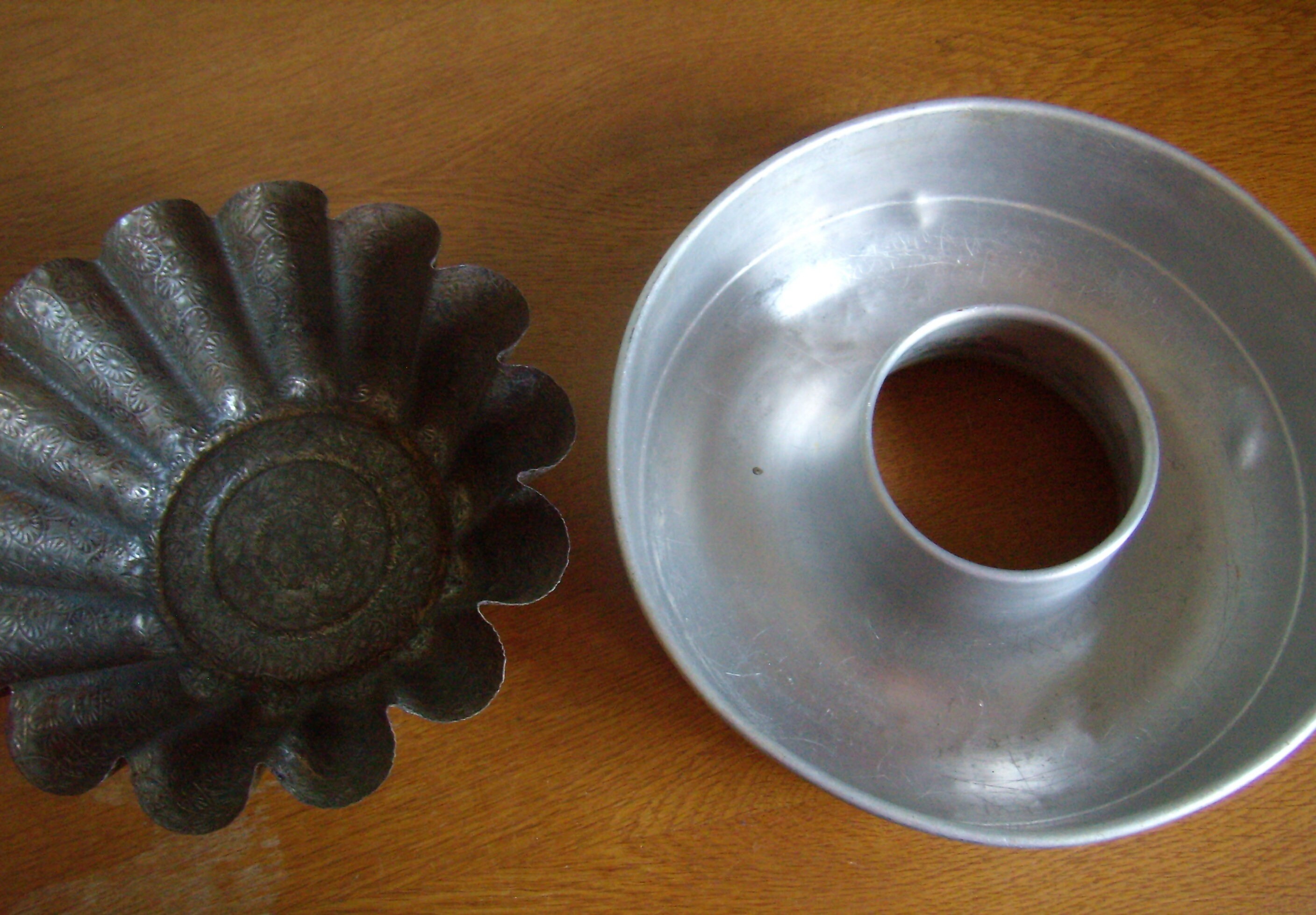 Deux Moules à Gâteau, Moule Baba et Brioche ou Flan, Vieux Gâteau Métal, Patisserie Vintage, Pan Cak