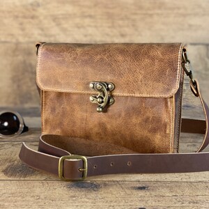 Second hand bags canada hot sale