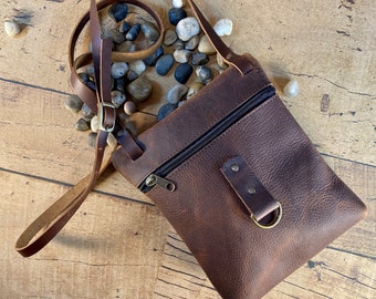 Small Zippered Crossbody | Brown Kodiak Leather