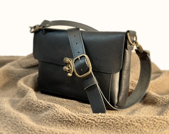 Mid-Size Leather Crossbody | Black Kodiak Leather