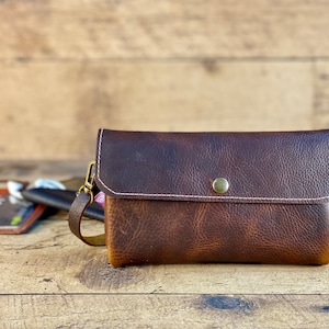 Pochette | Bracelet | Cuir Kodiak brun rougeâtre