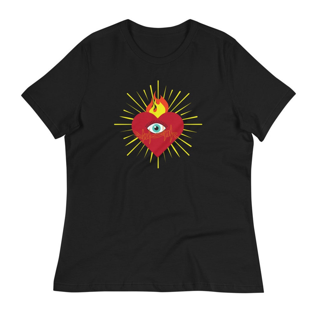 heart with eye shirt