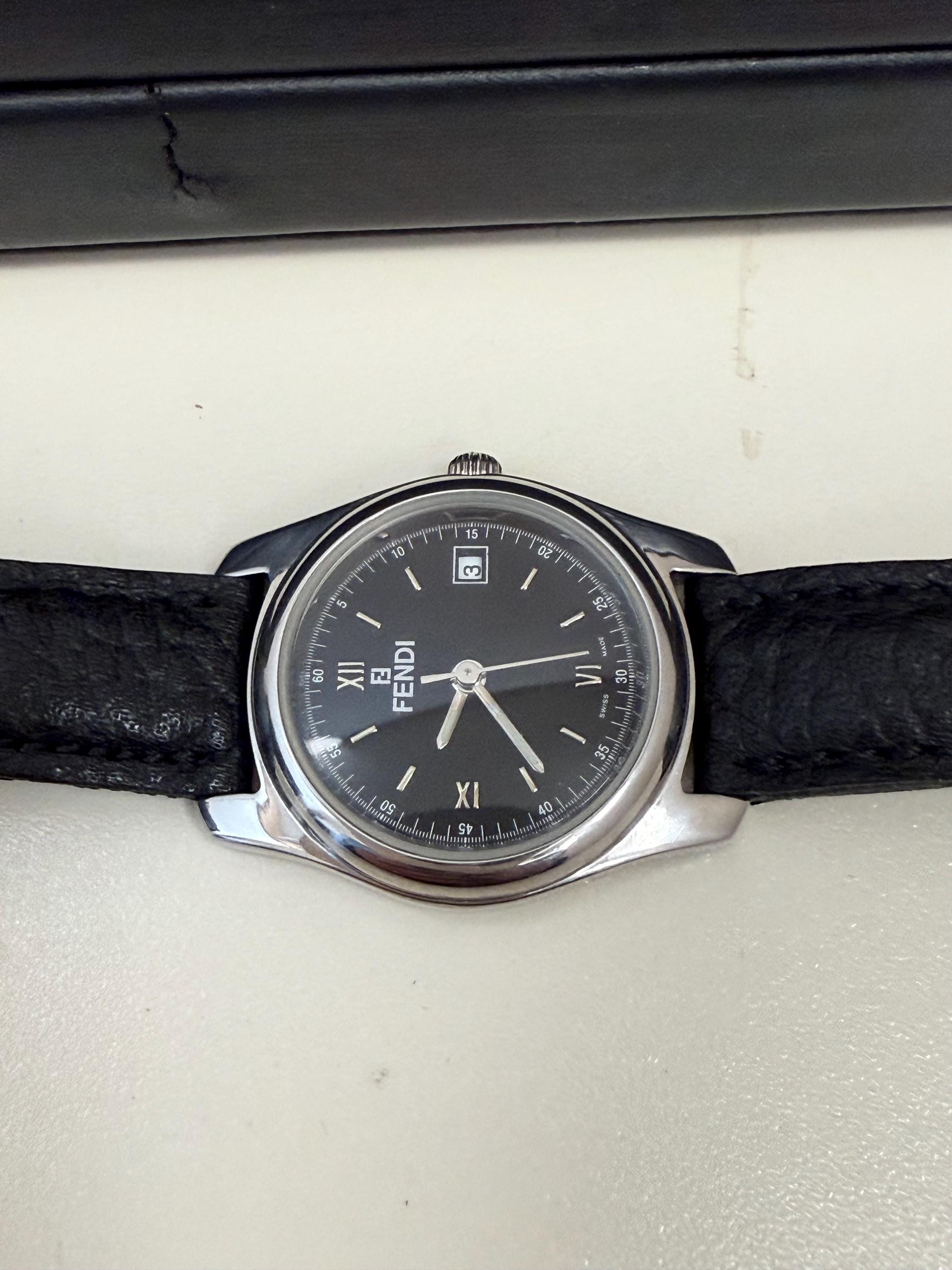 Fendi Vintage Wristwatch Silver Mauve - Elegant Fendi Womens Watches | Direct Luxury main image 2
