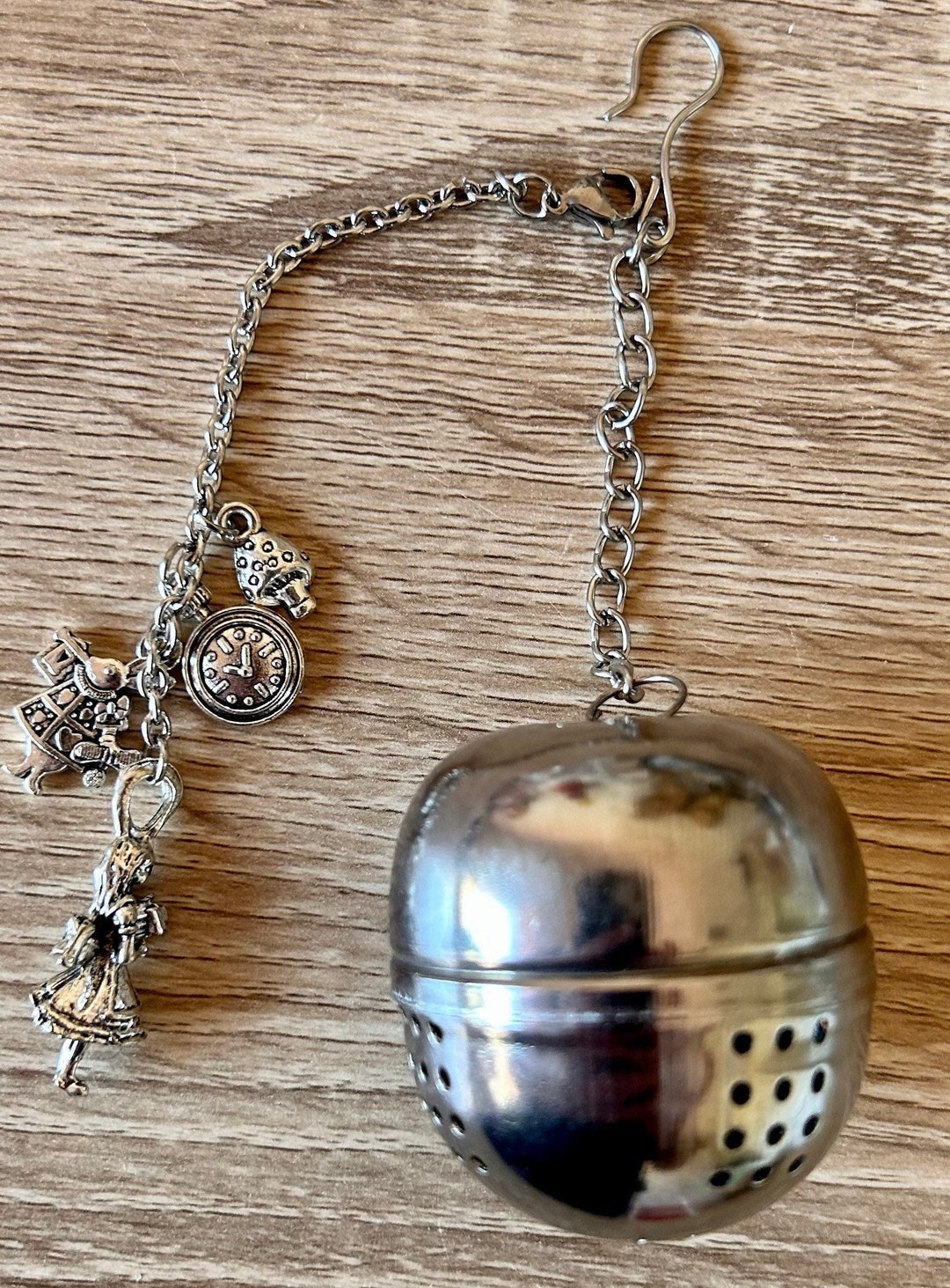 Alices Adventures in Wonderland Stainless Steel Tea Infuser, Tea