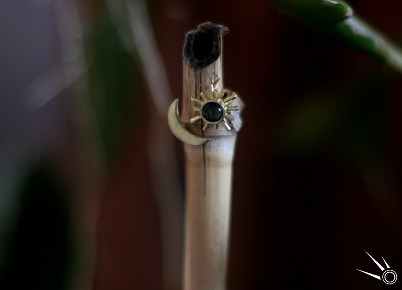 Solar ring with its golden obsidian