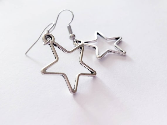 Star costume shop jewelry