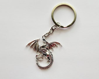 Silber Drache Schlüsselanhänger, Gothic Drache Schlüsselanhänger, offen geflügelte Drache Schlüsselanhänger, Fantasy Schlüsselanhänger, einzigartige Geschenkidee