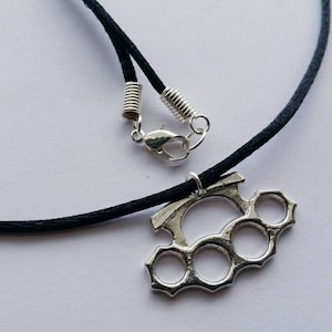 Brass Knuckles Pendant In Fashion Necklaces & Pendants | EBay - Foto 3