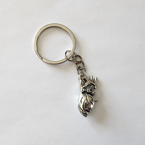 Heart Keychain, Human Heart Keychain, Anatomical Keychain, Gothic Heart Keychain, Unique Keychain, Gift for Medical Student, Heartbeat