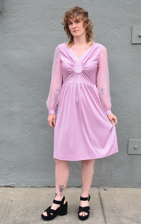 Pretty Vintage 70s Pink Long Sheer Sleeve Dress Si