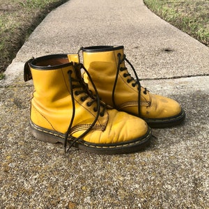 Vintage 80s 90's Yellow Dr. Martens Rare Punk Boots Made In England US8 UK 6 image 3