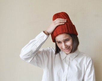Hand knit hat Women Warm Winter Wool Beanie Custom colors Handmade beanie for medium head