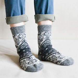 Hand Knit Wool Socks: Men&#39;s Thermal Slipper Socks, Size 9-12