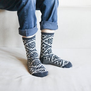 Knitted Wool Socks for Men: Extra Thick Hiking Socks, Size L