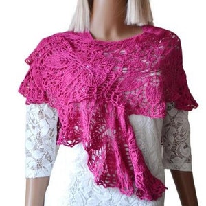 Hand knitted Shawl Silk Lace shawl for women Shawlette Medieval wedding shawl Hand knit shawl Pink Prayer shawl Christmas Gift for Mother Bild 4