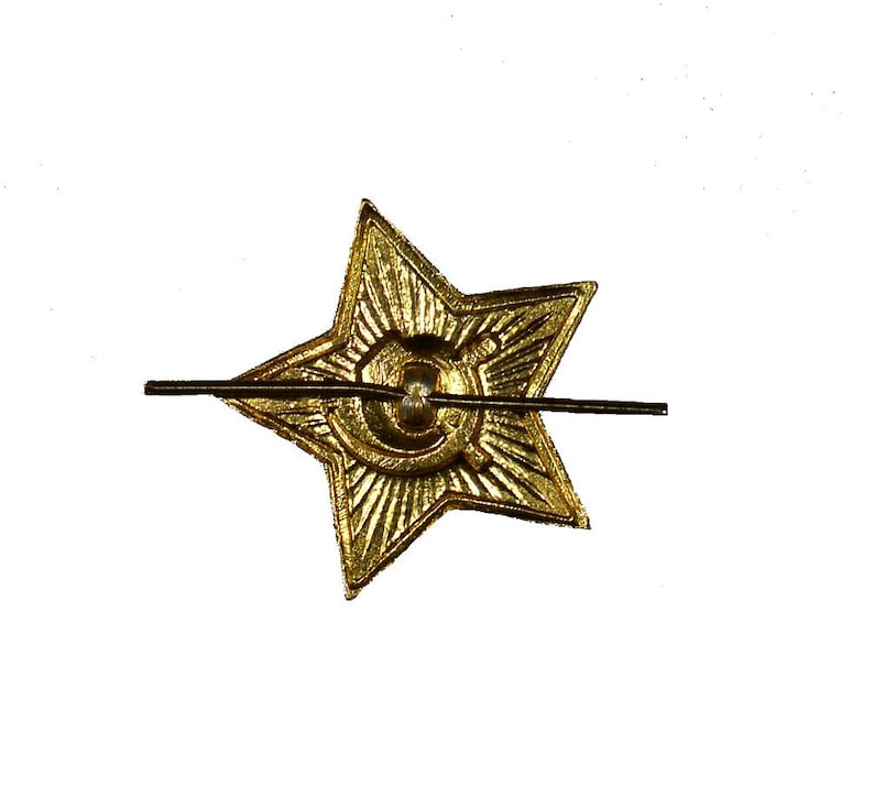 Insigne De Ski émaillé - La Faucille 1329M - Pin's Sport - France - Occasion
