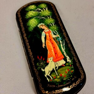 Russian Lacquer Eyeglass Case Alyonushka