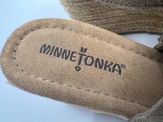 Minnetonka Suede Fringe Wedge Sandals – Boho Styl… - image 3