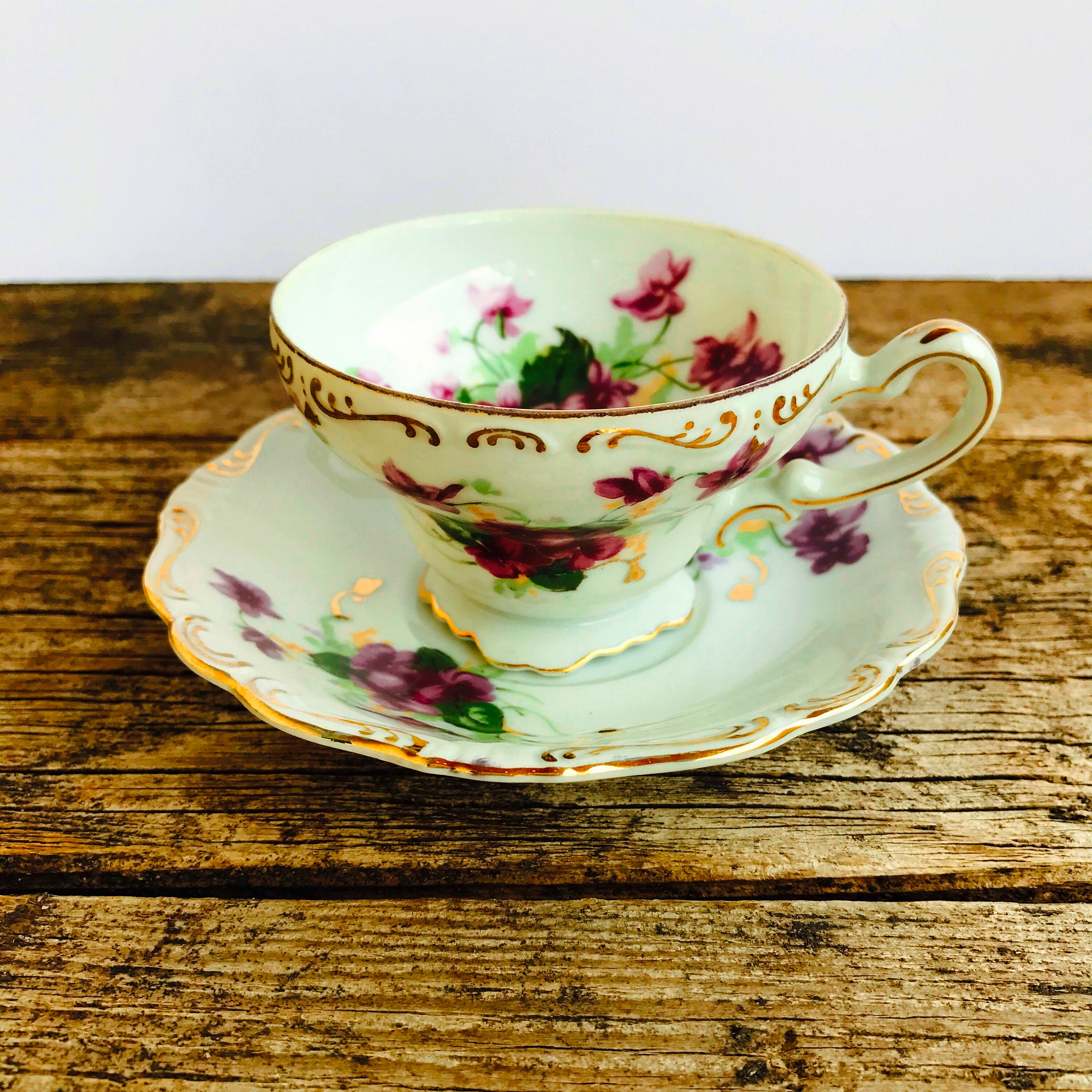 Saji Occupied Japan Fancy China Tea Cup Saucer Set Violets Violas