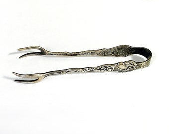 Nils Johan Sugar Tongs Sweden Flowers & Scrolls Pattern Swedish Extra PR NS ALP Nickel Silver Alpaca Silver Plate Silverplate Nilsjohan