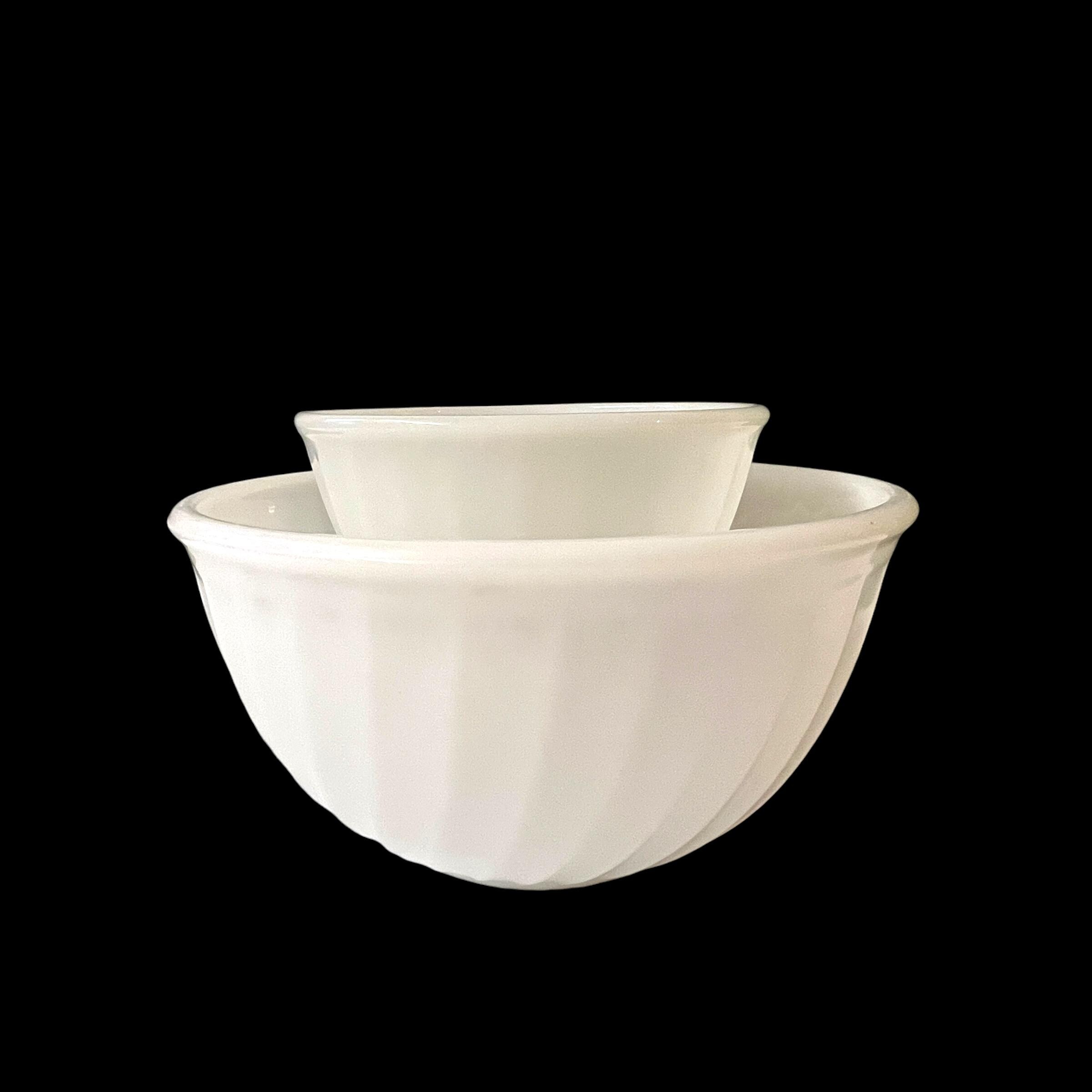 Anchor Hocking Fire King Ware Bowl White Swirl Glass 6