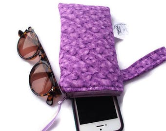 Waterproof sunglasses case, Sunglasses holder, Quilted iPhone wet bag, Wet bag, iPhone pouch, Waterproof case, Glasses case, Zipper pouch