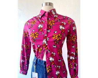 Groovy 70s Floral Button Down - Retro Floral Pink Blouse | size Small