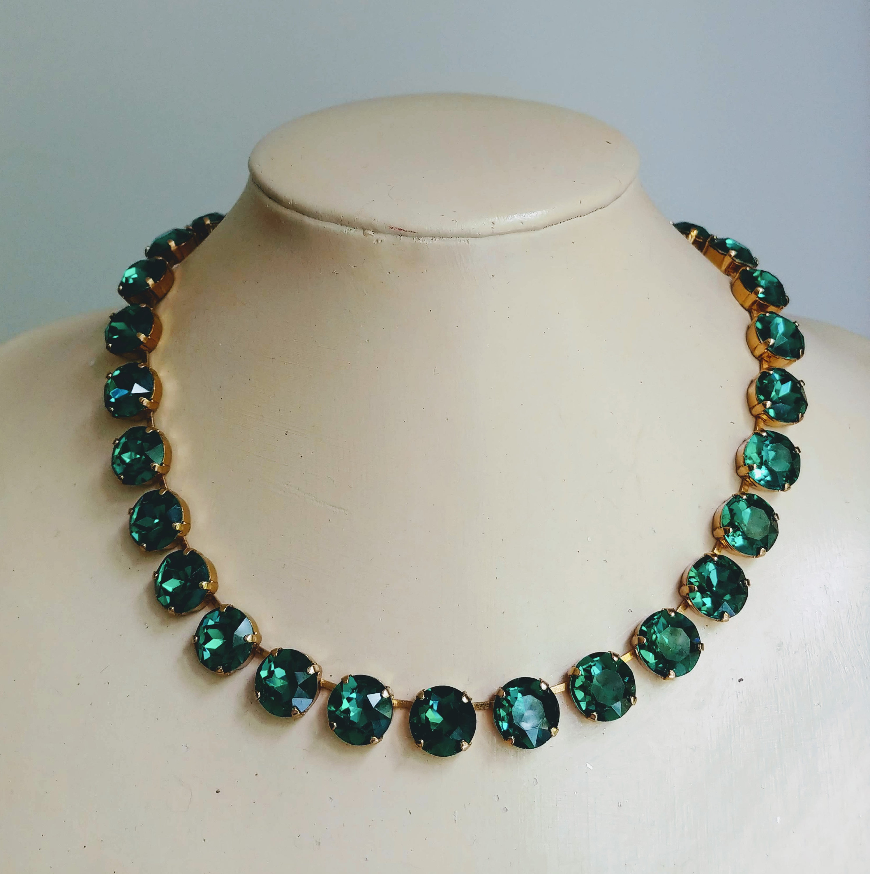Necklace of Emerald Green Faceted Glass and Crystal