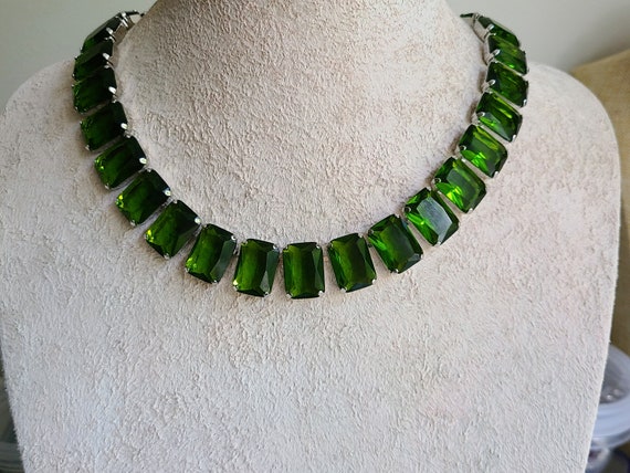 Olive green hotsell statement necklace