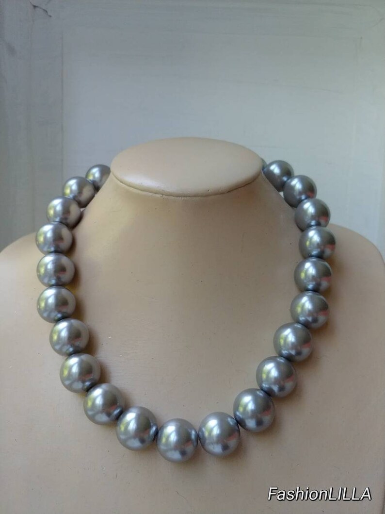 large pearl bridal necklace boho statement necklace,20 inch necklace,extra large pearl necklace,bridesmaid necklace Chunky pearl necklace