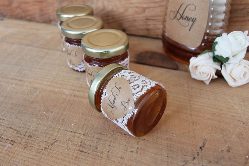 Meant to bee wedding favours