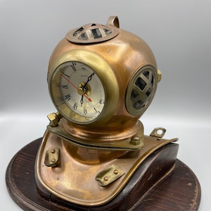 Vintage Ships Clock Brass Diving Helmet Nautical Desk Tabletop Clock Diver Marine Navy Military Ocean Sea Coastal Beach House Decor Wood