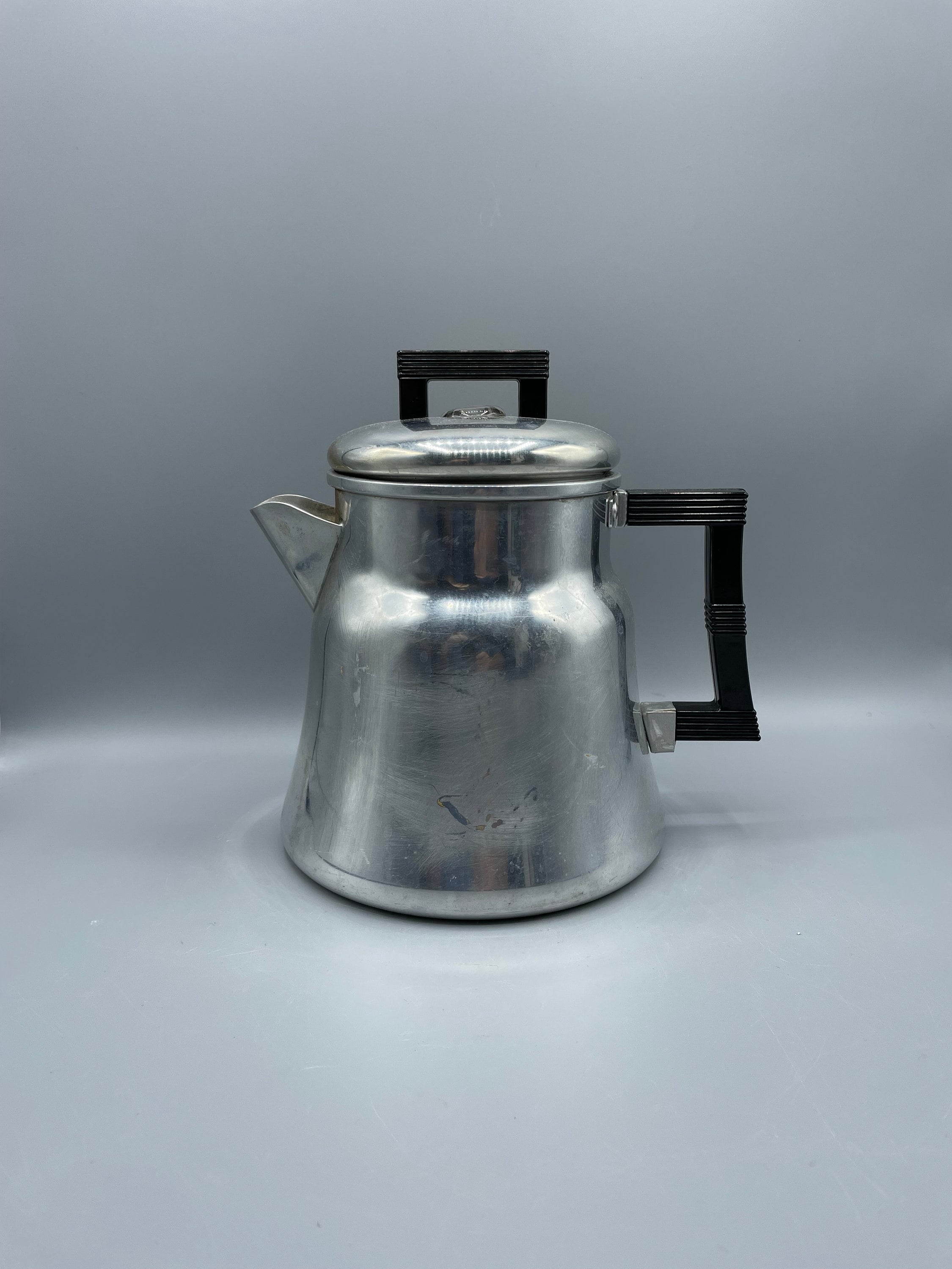 Super nice and clean Corning Country Festival pattern 10 Cup electric  percolator coffee maker. Works gre…