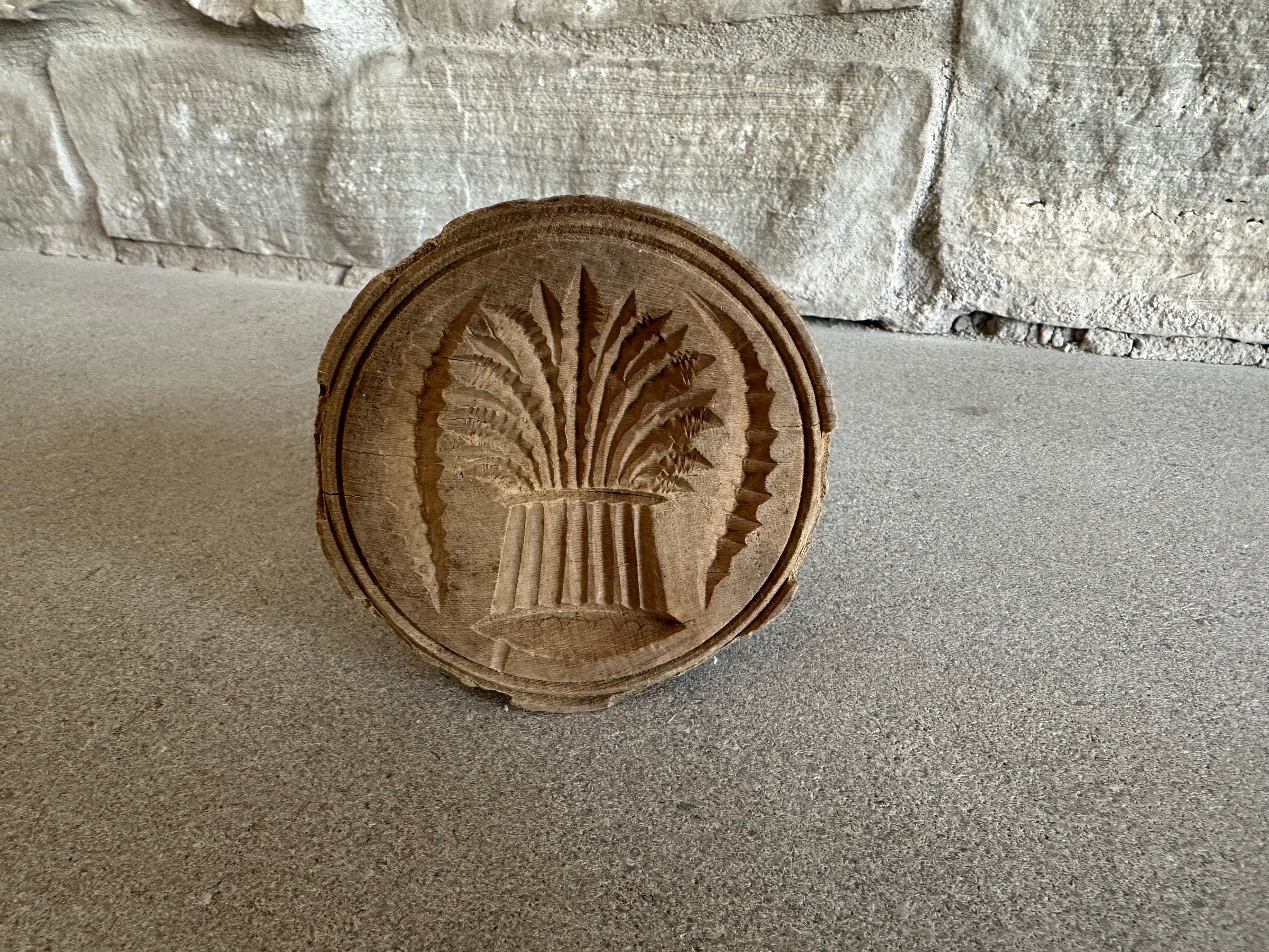 Farmhouse Antique Carved Birch Butter Mold, Flower Design #43514